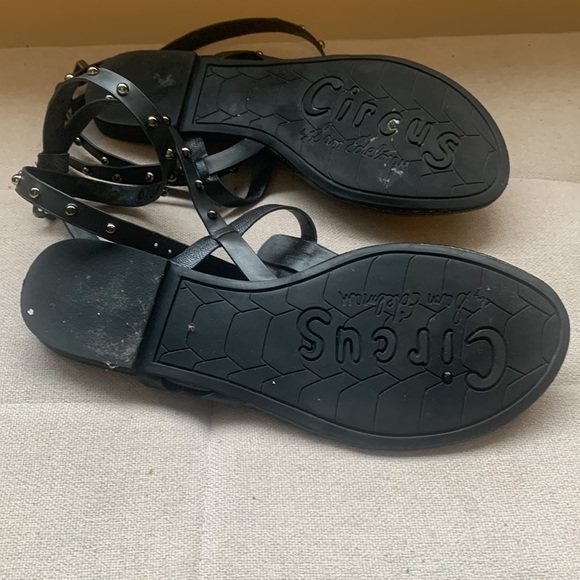 Circus by Sam Edelman "Gavin" Leather T-Strap Studded Sandal Black Size 9.5 - Picture 10 of 16